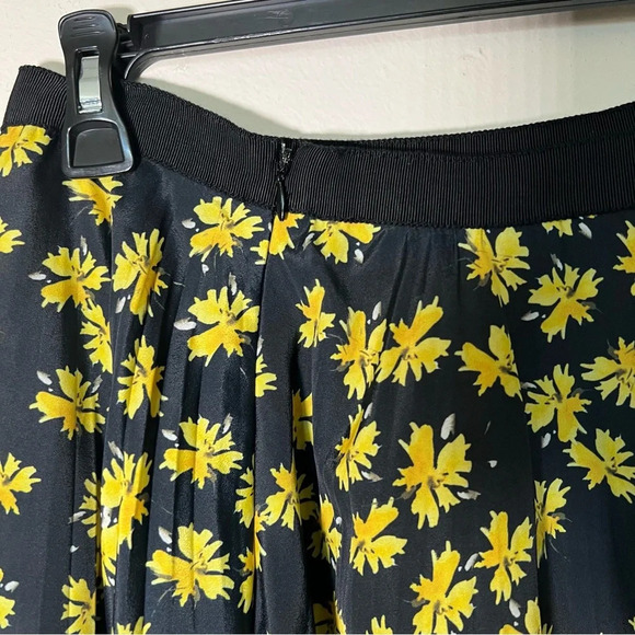 Gone - Picture 8 of 8